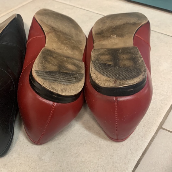 🥿 2 Pairs of Loafers - RED AND BLACK (6 1/2)🥿🥿 - Picture 9 of 10